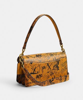 タビー ショルダー バッグ 26・グラフィティ プリント | COACH